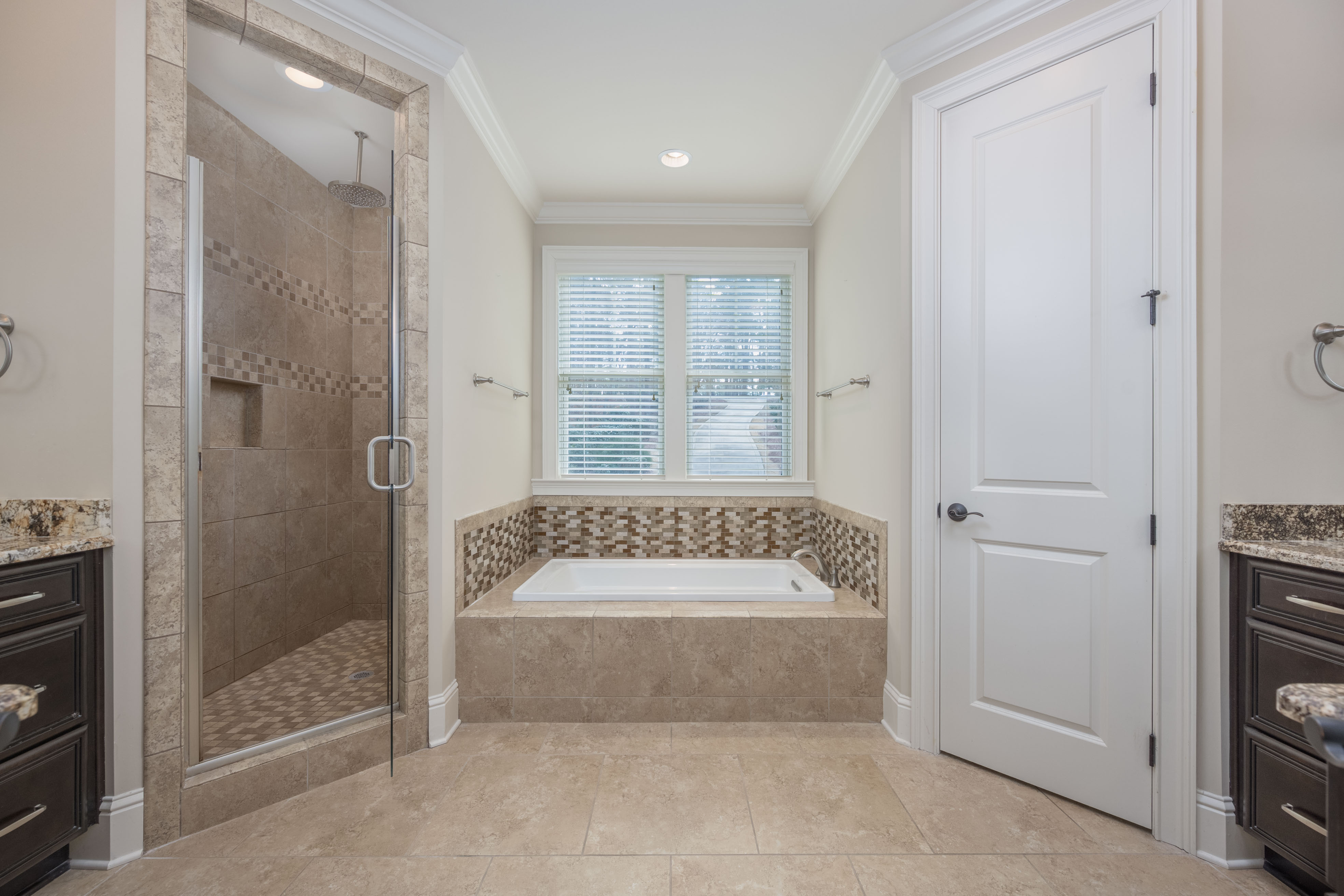 1121 Crackers Neck Road image 26